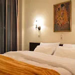Otel Alexakis & 3*