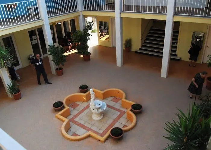 Alexakis & Ξενοδοχείο Λουτρά Υπάτης