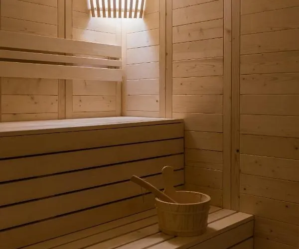 Alexakis & Ξενοδοχείο Λουτρά Υπάτης